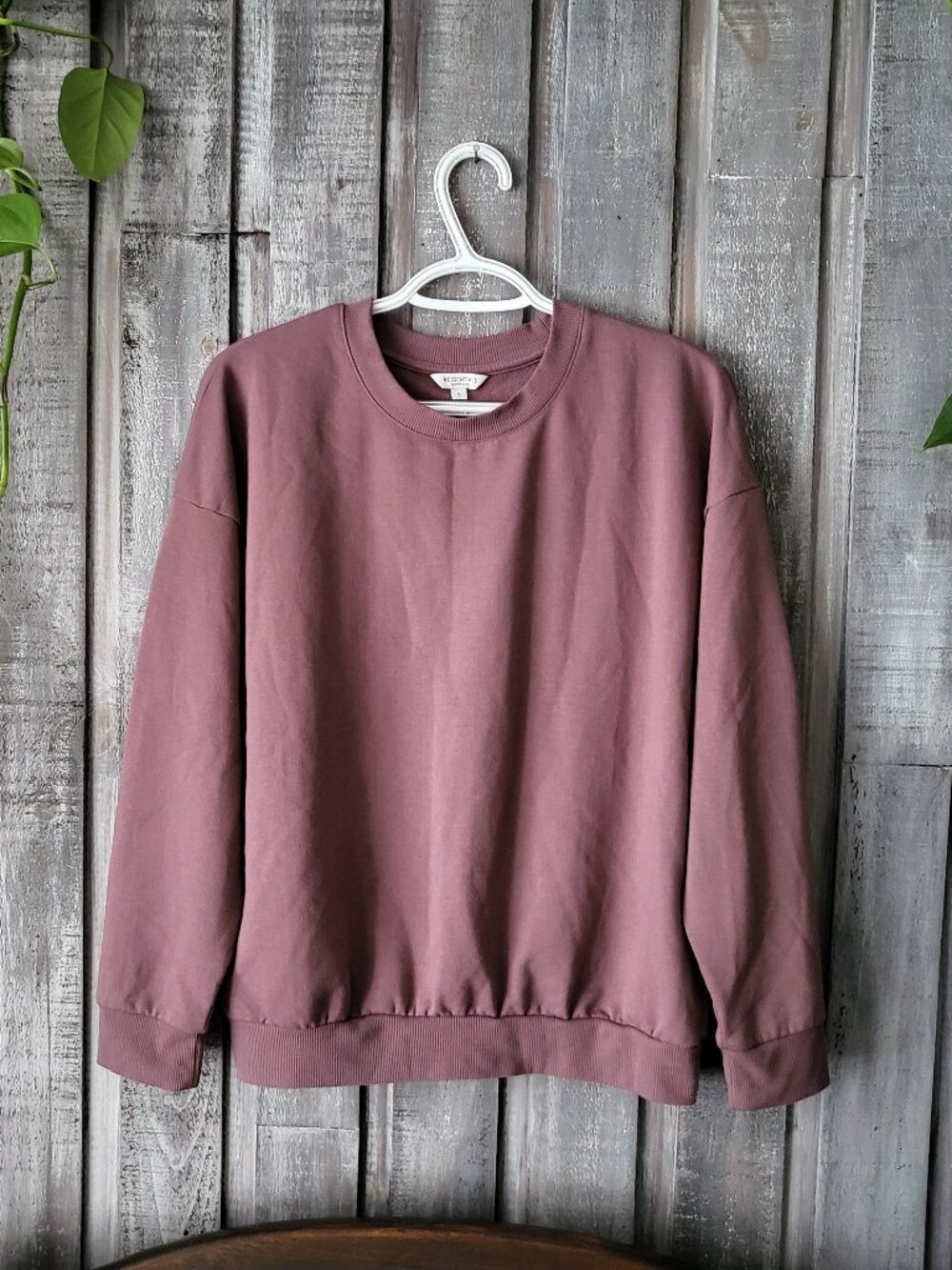 Mauve Crewneck Sweatshirt Fleece Pullover Size Medium